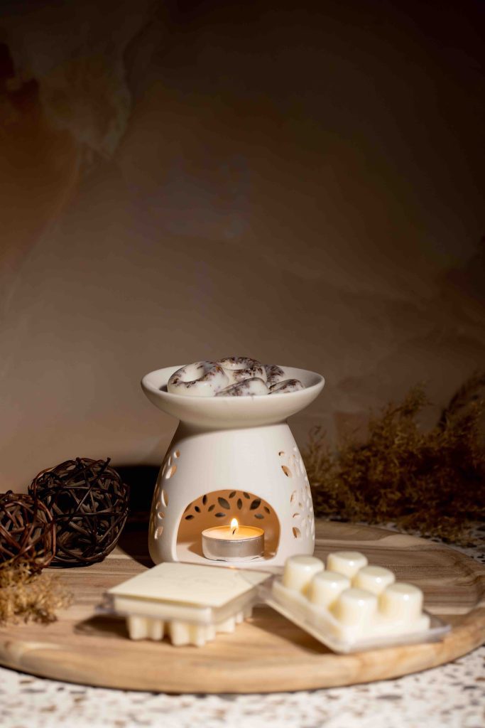 Ο Απόλυτος Οδηγός για Wax Melts: Χρήση, Δοσολογία και Καθαρισμός Αρωματικά wax melts